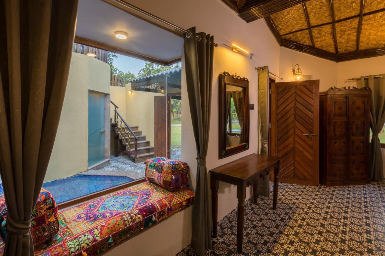 Sterling Padam Pench Hotel Khawāsa Екстериор снимка