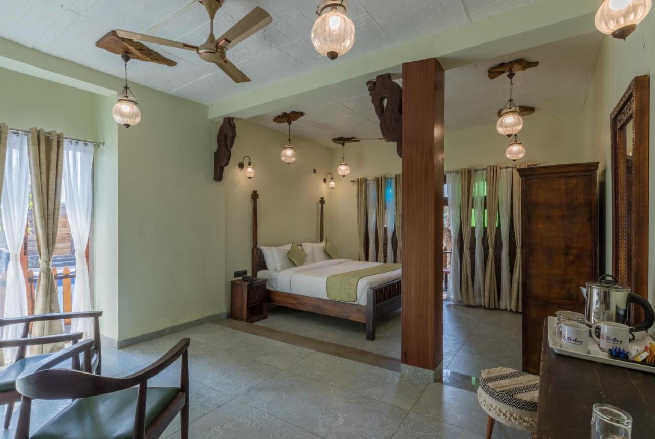 Sterling Padam Pench Hotel Khawāsa Екстериор снимка